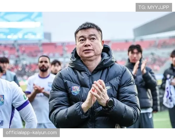 于根伟谈津门虎保级形势:伤病困扰下的战术调整与球员动员